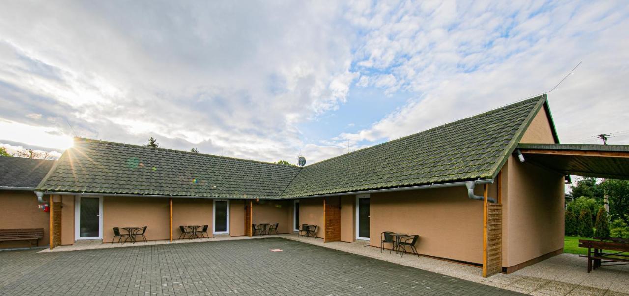 Apartmany Dolosin Velké Losiny エクステリア 写真
